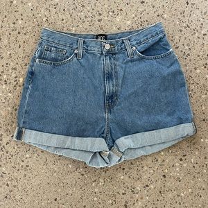 BDG Mom High-Rise Blue Jean Shorts Size 30